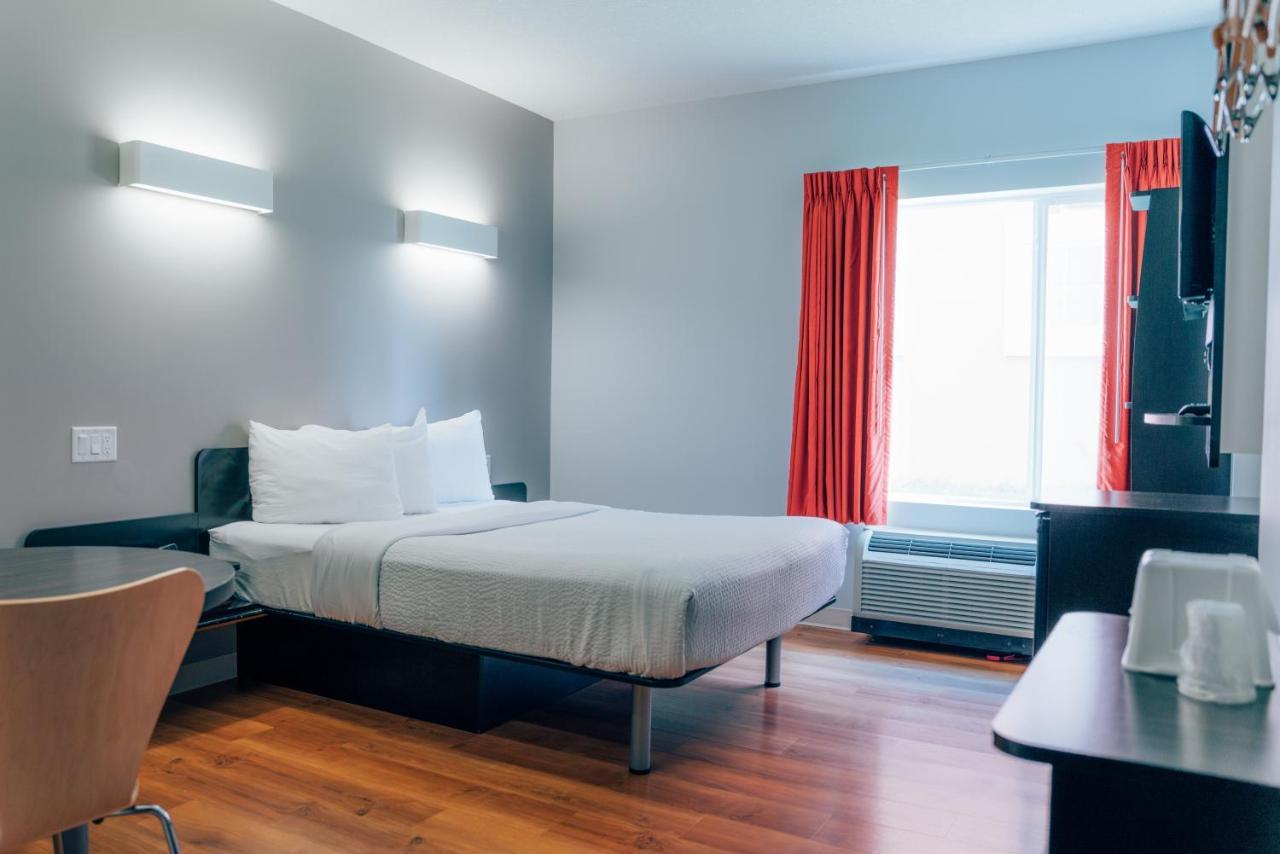 Motel 6 Airdrie Eksteriør bilde
