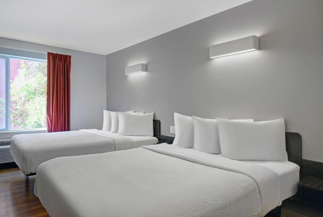 Motel 6 Airdrie Eksteriør bilde